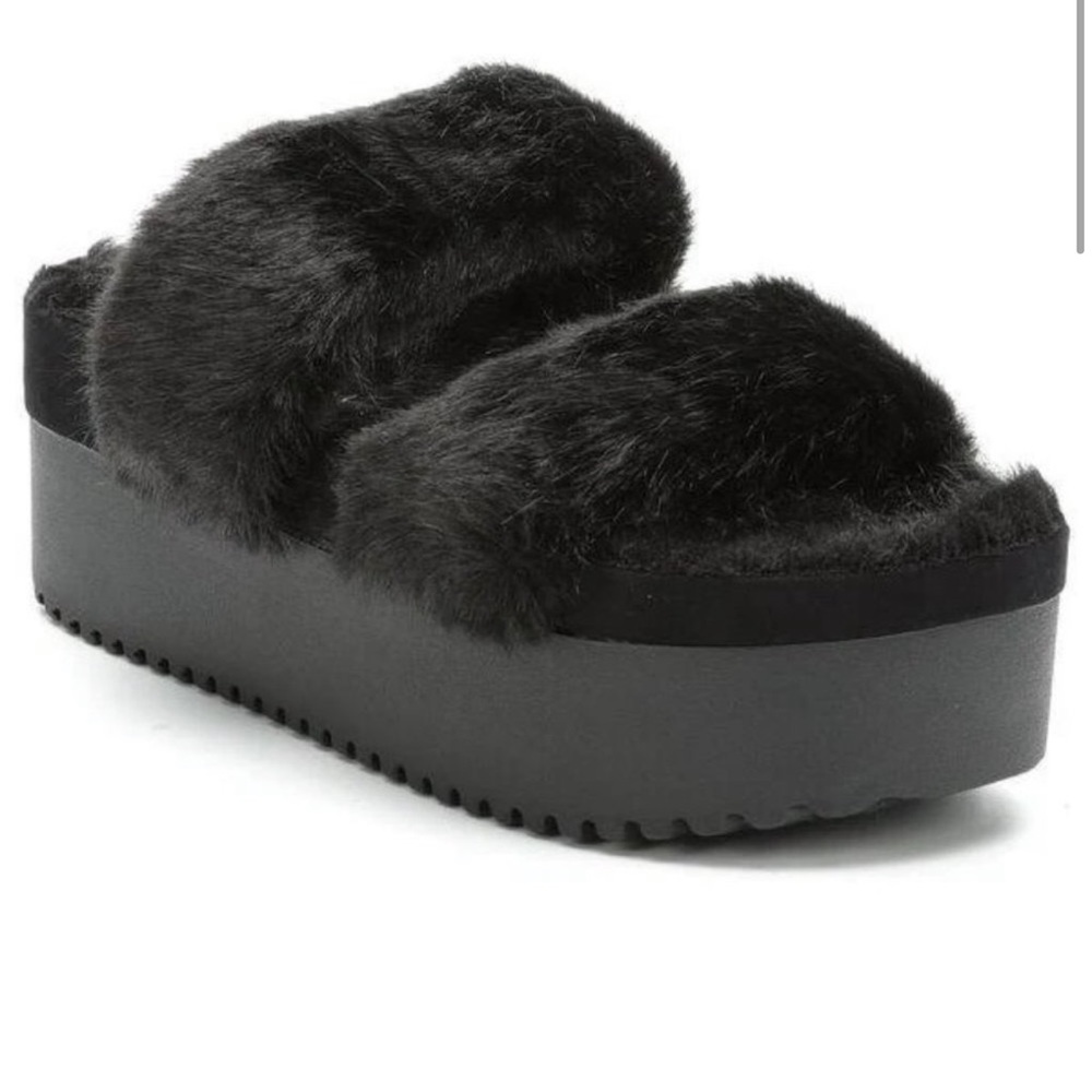 Madden Girl Furbeee Platform Slippers Faux Fur